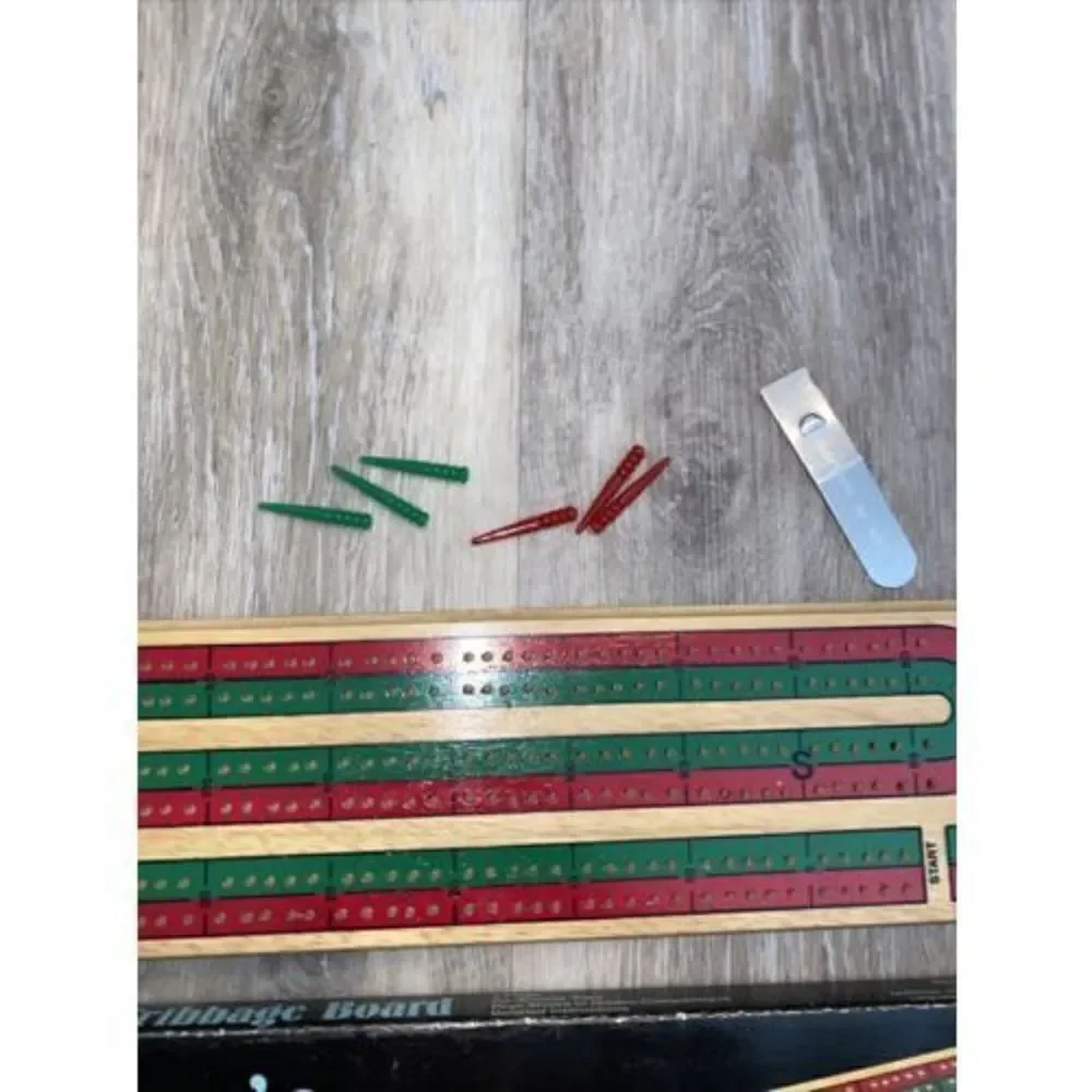 Cardinal No.62 CRIBBAGE Board 2 Player Continuous Track Solid Wood Red and Green